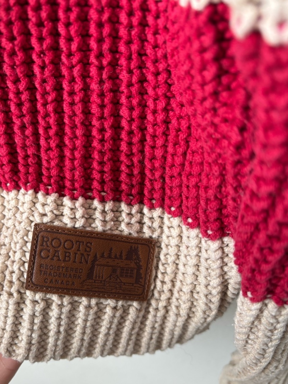 Roots Cabin Collection Colorblock Heritage Sweater | Salt & Pepper | Size XS - Picture 4 of 5